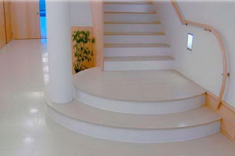 Новинка в нашем каталоге - лестничные ступени из искусственного камня